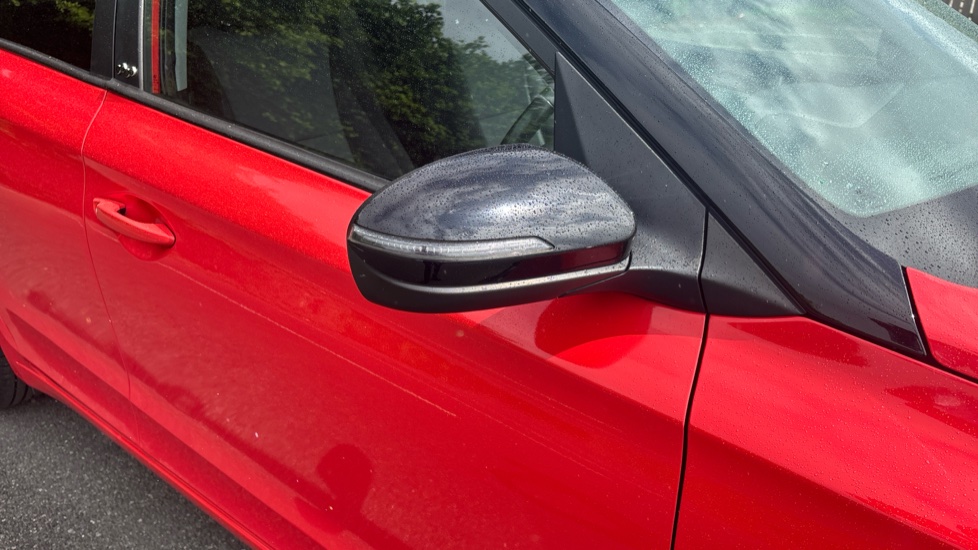 Hyundai i20 1.2 MPi Play 5dr Petrol Hatchback - Image 37