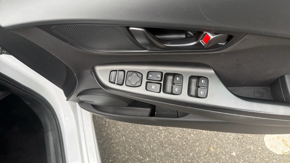 Hyundai KONA 1.0 TGDi 48V MHEV N Line 5dr Petrol Hatchback - Image 29