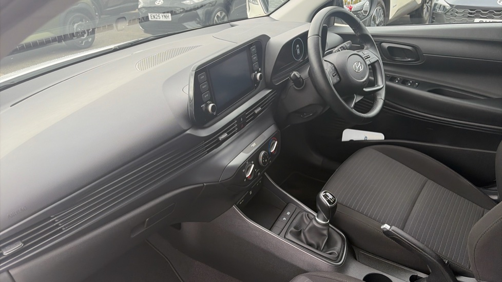 Hyundai i20 1.0T GDi 48V MHD SE Connect 5dr Petrol Hatchback - Image 9