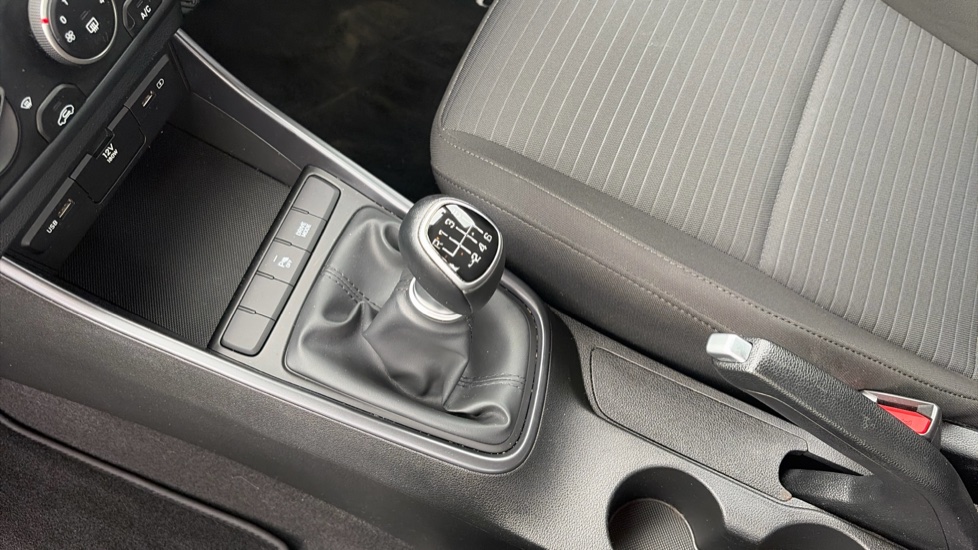 Hyundai i20 1.0T GDi 48V MHD SE Connect 5dr Petrol Hatchback - Image 13