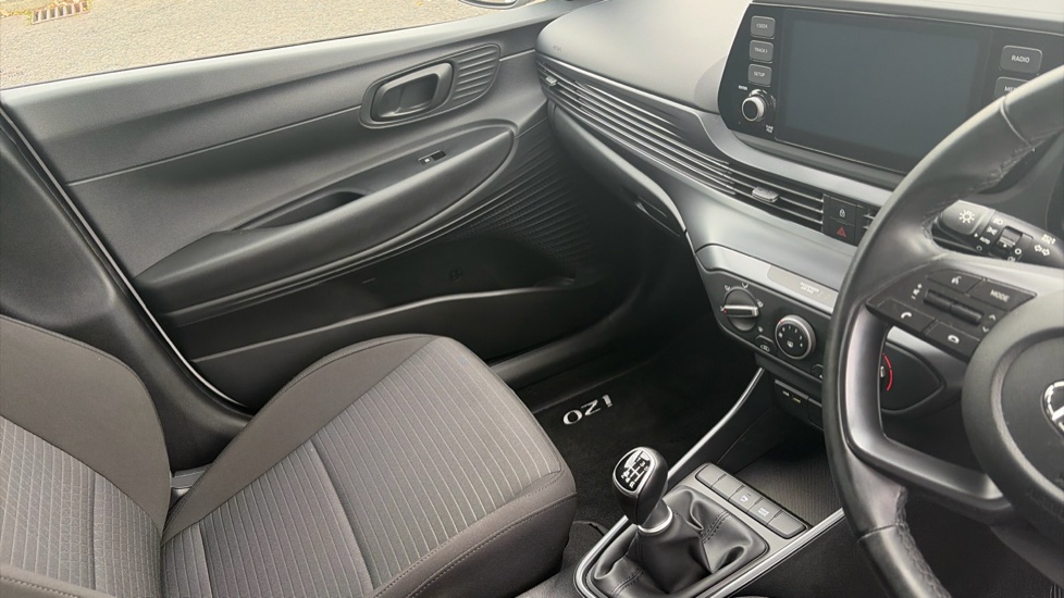 Hyundai i20 1.0T GDi 48V MHD SE Connect 5dr Petrol Hatchback - Image 14