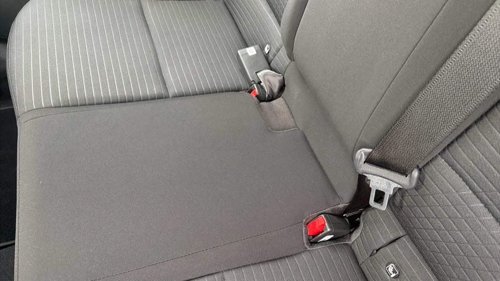 Hyundai i20 1.0T GDi 48V MHD SE Connect 5dr Petrol Hatchback - Image 17