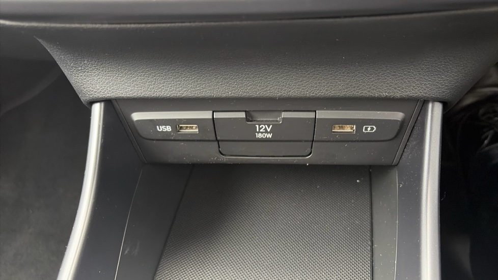 Hyundai i20 1.0T GDi 48V MHD SE Connect 5dr Petrol Hatchback - Image 22