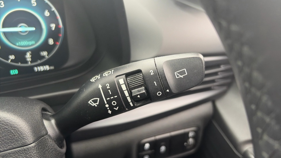 Hyundai i20 1.0T GDi 48V MHD SE Connect 5dr Petrol Hatchback - Image 28