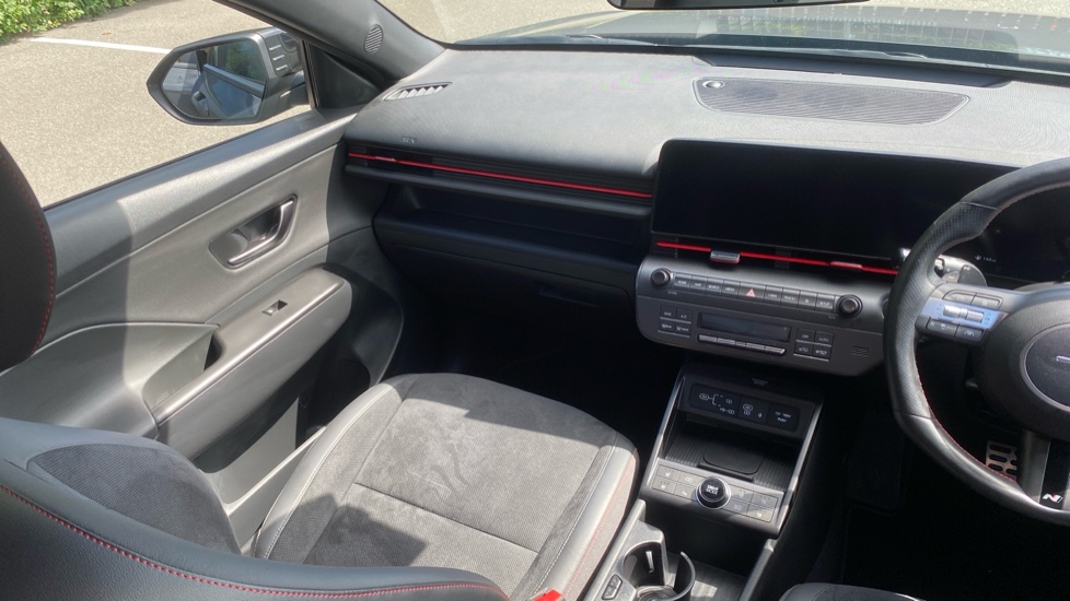 Hyundai KONA 1.6 GDi Hybrid N Line S 5dr DCT Hybrid Hatchback - Image 14