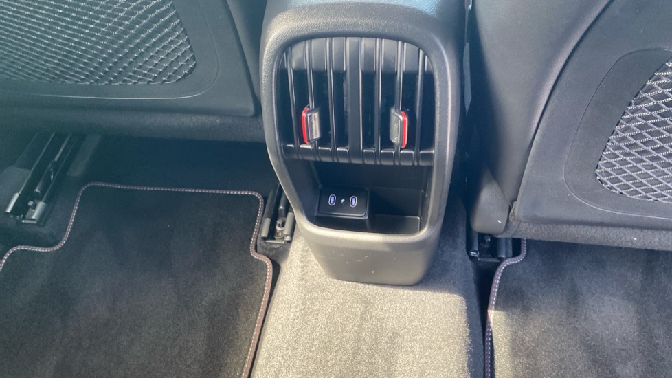 Hyundai KONA 1.6 GDi Hybrid N Line S 5dr DCT Hybrid Hatchback - Image 31