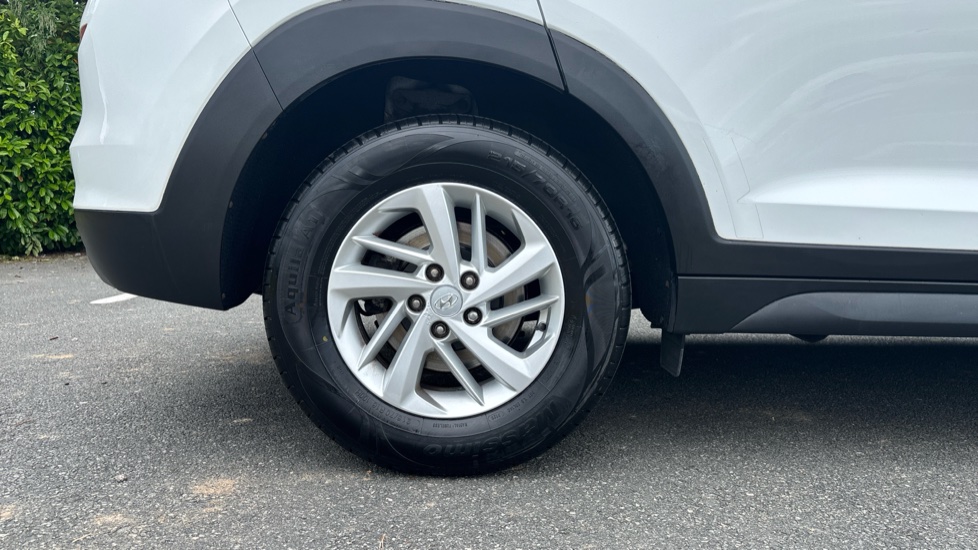 Hyundai TUCSON 1.6 GDi S Connect 5dr 2WD Petrol Estate - Image 7