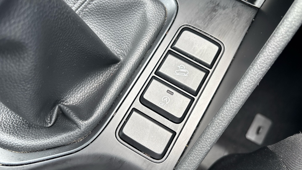Hyundai TUCSON 1.6 GDi S Connect 5dr 2WD Petrol Estate - Image 21