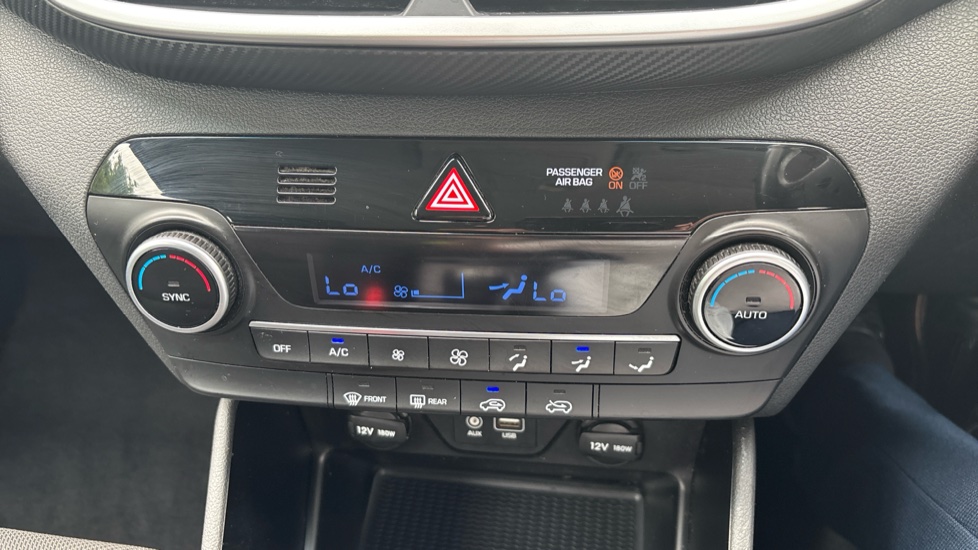 Hyundai TUCSON 1.6 GDi S Connect 5dr 2WD Petrol Estate - Image 24