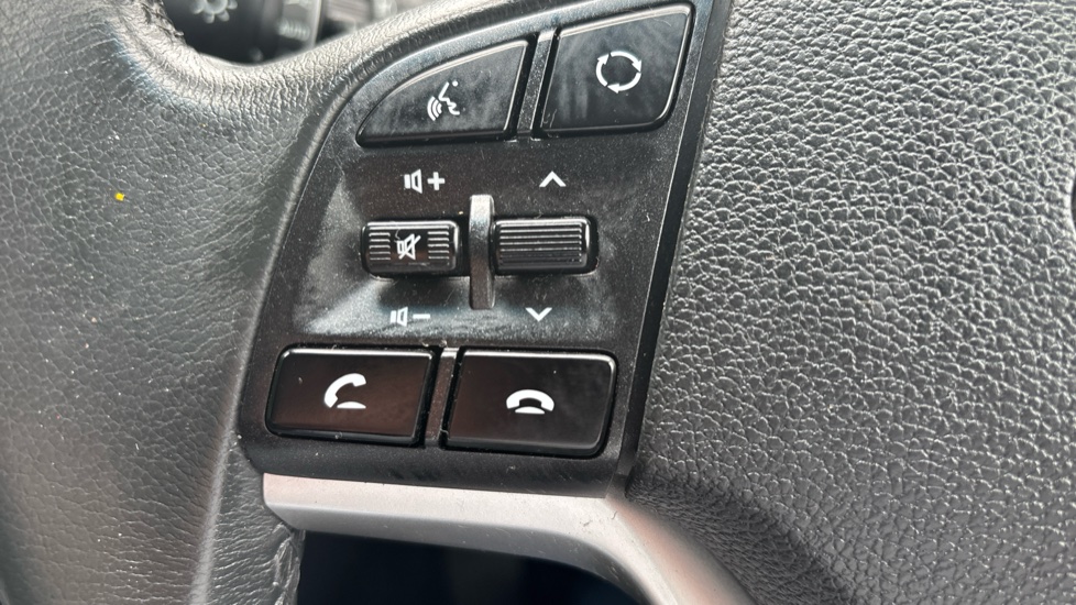 Hyundai TUCSON 1.6 GDi S Connect 5dr 2WD Petrol Estate - Image 27