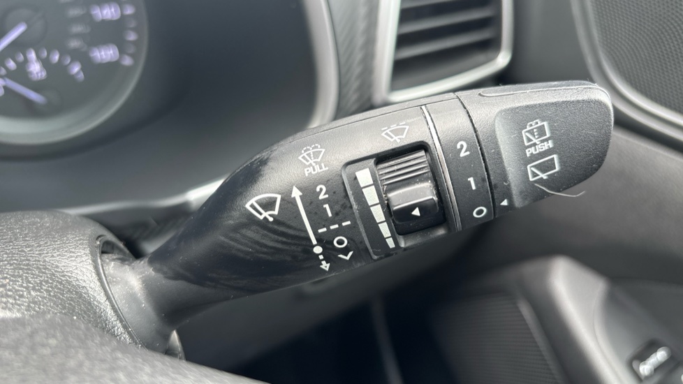 Hyundai TUCSON 1.6 GDi S Connect 5dr 2WD Petrol Estate - Image 30