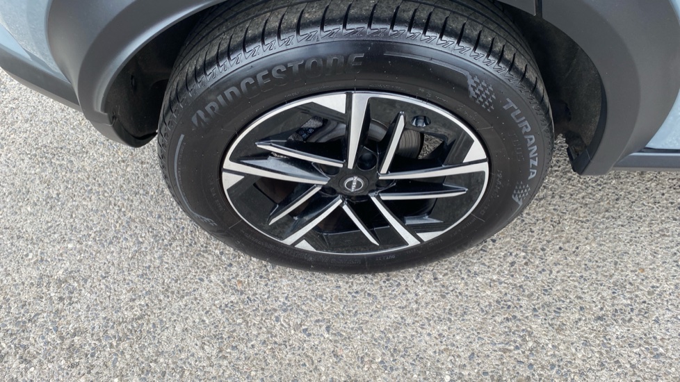 Nissan Juke 1.0 DiG-T N-Connecta 5dr DCT Petrol Hatchback - Image 34
