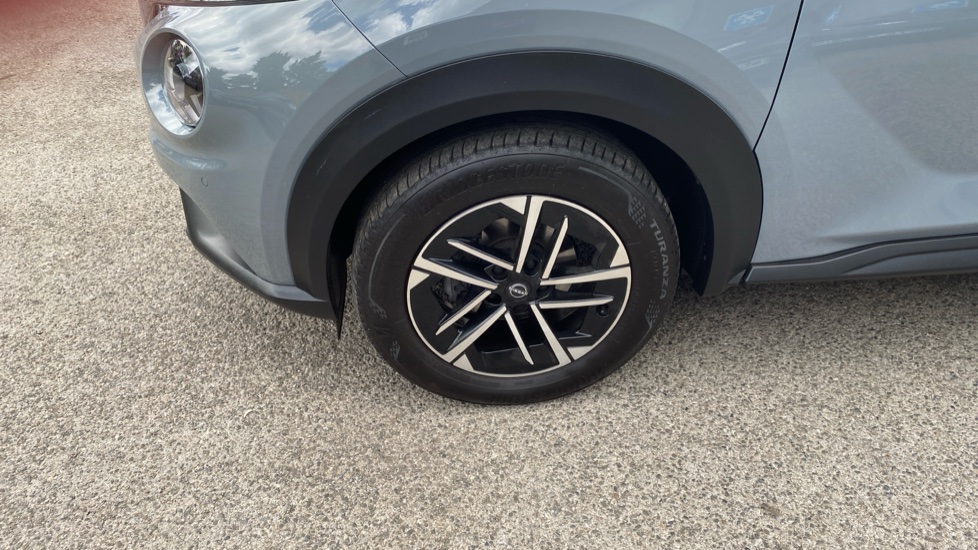 Nissan Juke 1.0 DiG-T N-Connecta 5dr DCT Petrol Hatchback - Image 36
