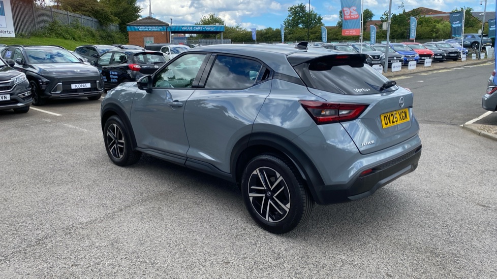 Nissan Juke 1.0 DiG-T N-Connecta 5dr DCT Petrol Hatchback - Image 38