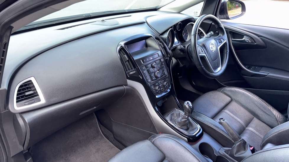 Vauxhall Astra 2.0 CDTi 16V ecoFLEX Elite Nav 5dr Diesel Hatchback - Image 9