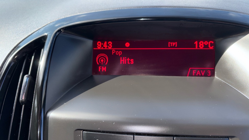 Vauxhall Astra 2.0 CDTi 16V ecoFLEX Elite Nav 5dr Diesel Hatchback - Image 12