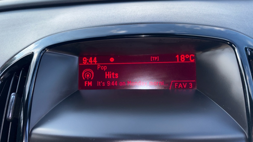 Vauxhall Astra 2.0 CDTi 16V ecoFLEX Elite Nav 5dr Diesel Hatchback - Image 28