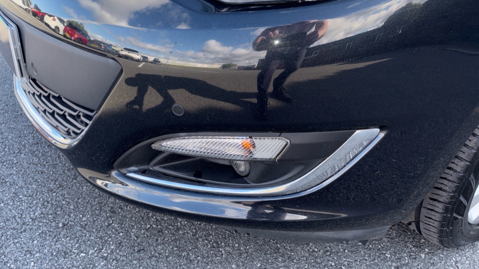 Vauxhall Astra 2.0 CDTi 16V ecoFLEX Elite Nav 5dr Diesel Hatchback - Image 38