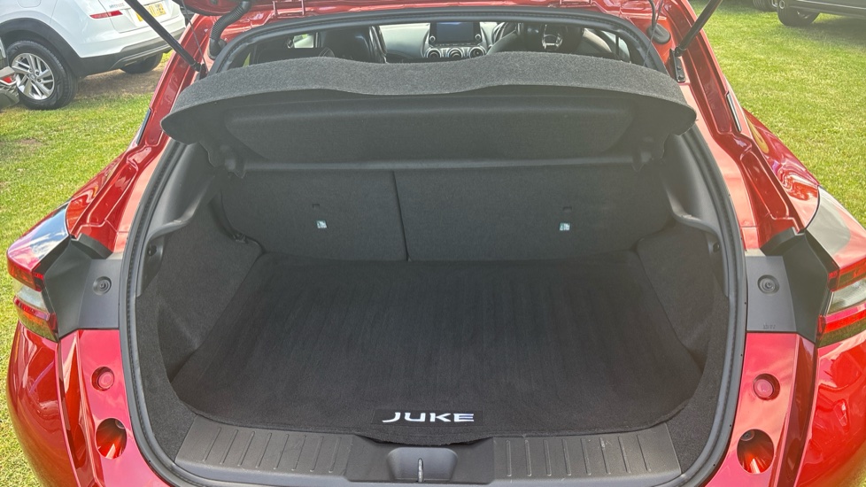 Nissan Juke 1.0 DiG-T 114 Tekna 5dr Petrol Hatchback - Image 4