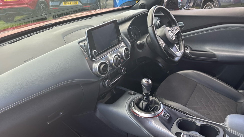 Nissan Juke 1.0 DiG-T 114 Tekna 5dr Petrol Hatchback - Image 9
