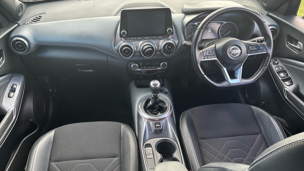 Nissan Juke 1.0 DiG-T 114 Tekna 5dr Petrol Hatchback - Image 10