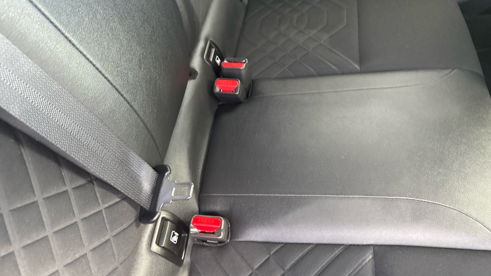 Nissan Juke 1.0 DiG-T 114 Tekna 5dr Petrol Hatchback - Image 17