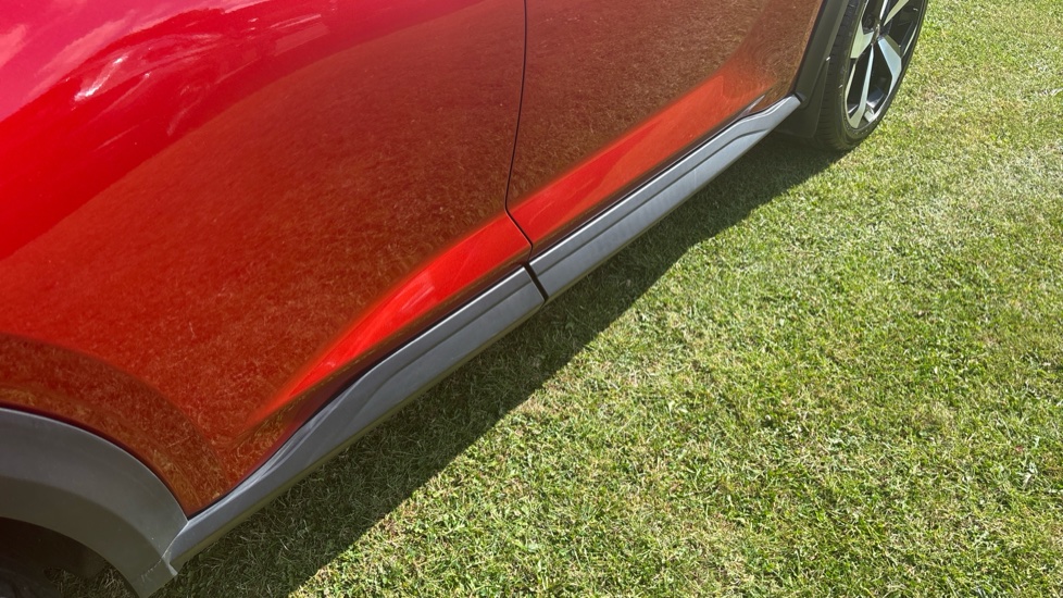 Nissan Juke 1.0 DiG-T 114 Tekna 5dr Petrol Hatchback - Image 39