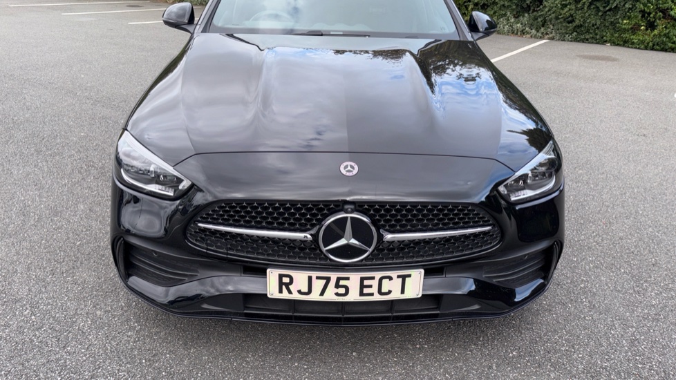 Mercedes-Benz C-Class C200 AMG Line Premium Plus 4dr 9G-Tronic Petrol Saloon - Image 8