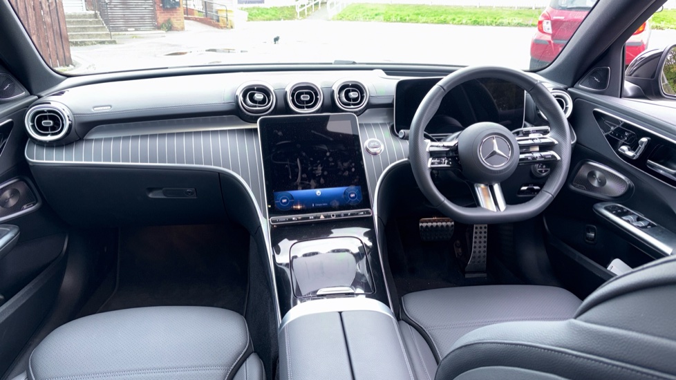 Mercedes-Benz C-Class C200 AMG Line Premium Plus 4dr 9G-Tronic Petrol Saloon - Image 10