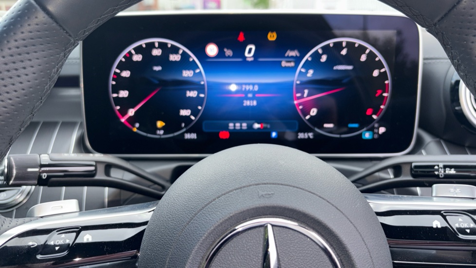 Mercedes-Benz C-Class C200 AMG Line Premium Plus 4dr 9G-Tronic Petrol Saloon - Image 18