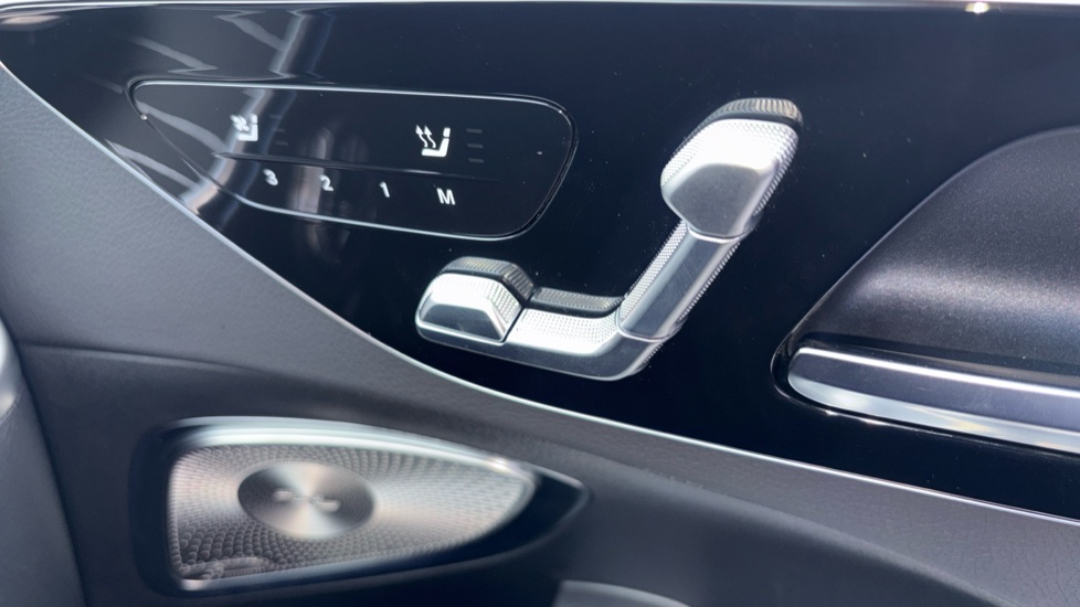 Mercedes-Benz C-Class C200 AMG Line Premium Plus 4dr 9G-Tronic Petrol Saloon - Image 22