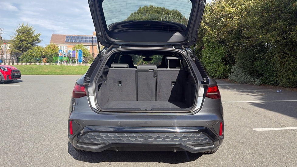 Audi A3 35 TFSI S Line 5dr S Tronic Petrol Hatchback - Image 4
