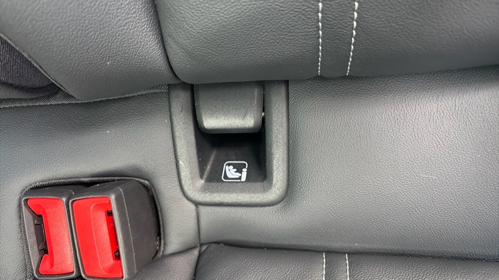 Audi A3 35 TFSI S Line 5dr S Tronic Petrol Hatchback - Image 23