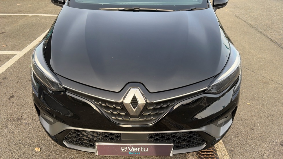 Renault Clio 1.0 TCe 90 RS Line 5dr Petrol Hatchback - Image 8