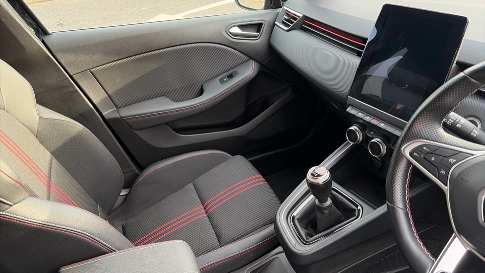 Renault Clio 1.0 TCe 90 RS Line 5dr Petrol Hatchback - Image 14