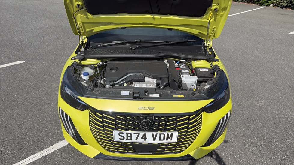 Peugeot 208 1.2 Hybrid 136 GT 5dr e-DSC6 Petrol Hatchback - Image 8