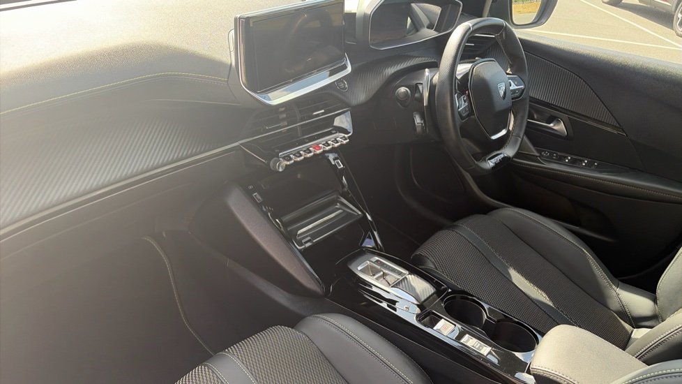 Peugeot 208 1.2 Hybrid 136 GT 5dr e-DSC6 Petrol Hatchback - Image 9