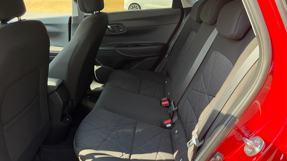 Hyundai BAYON 1.0 TGDi 48V MHEV Premium 5dr DCT Petrol Hatchback - Image 16
