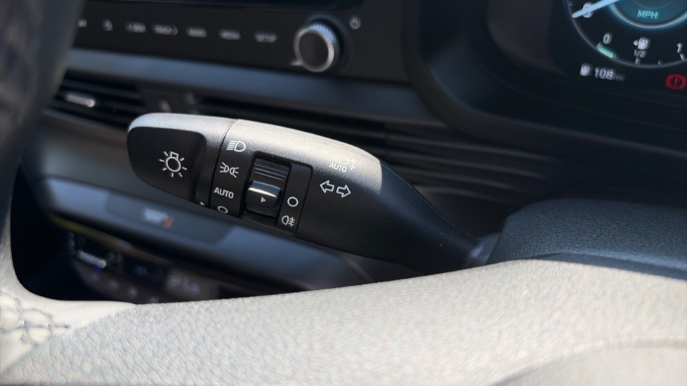 Hyundai BAYON 1.0 TGDi 48V MHEV Premium 5dr DCT Petrol Hatchback - Image 28