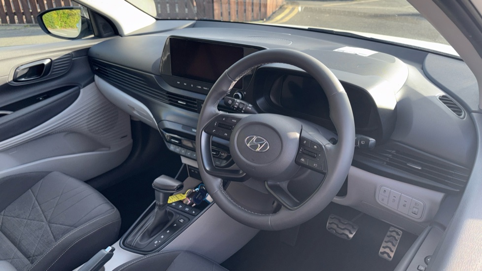 Hyundai BAYON 1.0 TGDi [120] 48V MHEV Ultimate 5dr DCT Petrol Hatchback - Image 11