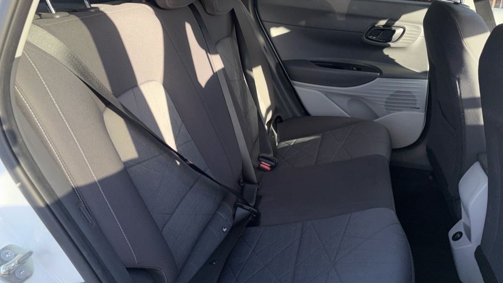 Hyundai BAYON 1.0 TGDi [120] 48V MHEV Ultimate 5dr DCT Petrol Hatchback - Image 16