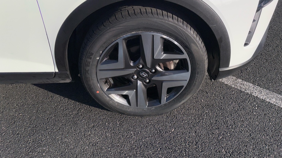 Hyundai BAYON 1.0 TGDi [120] 48V MHEV Ultimate 5dr DCT Petrol Hatchback - Image 38