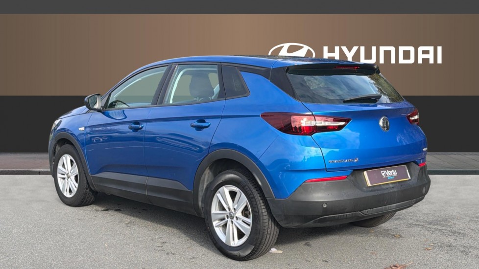 Vauxhall Grandland X 1.2 Turbo SE 5dr Auto [8 Speed] Petrol Hatchback - Image 2