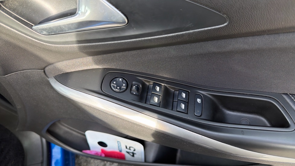 Vauxhall Grandland X 1.2 Turbo SE 5dr Auto [8 Speed] Petrol Hatchback - Image 29