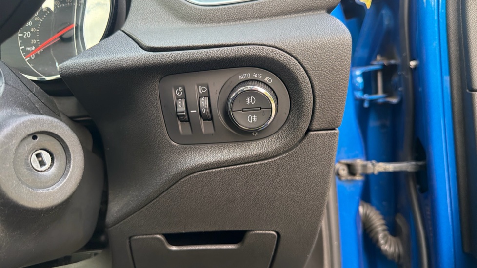 Vauxhall Grandland X 1.2 Turbo SE 5dr Auto [8 Speed] Petrol Hatchback - Image 30