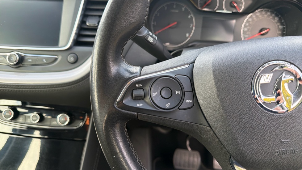 Vauxhall Grandland X 1.2 Turbo SE 5dr Auto [8 Speed] Petrol Hatchback - Image 32