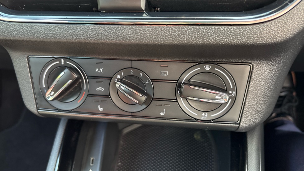 Skoda Kamiq 1.0 TSI 110 Monte Carlo 5dr Petrol Hatchback - Image 27