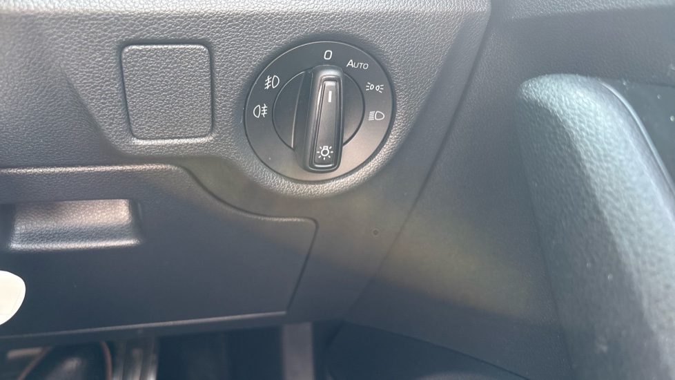 Skoda Kamiq 1.0 TSI 110 Monte Carlo 5dr Petrol Hatchback - Image 31