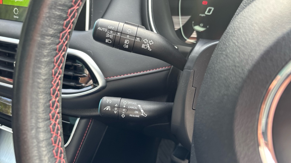 MG HS 1.5 T-GDI Exclusive 5dr DCT Petrol Hatchback - Image 24