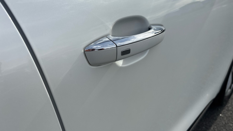 MG HS 1.5 T-GDI Exclusive 5dr DCT Petrol Hatchback - Image 35